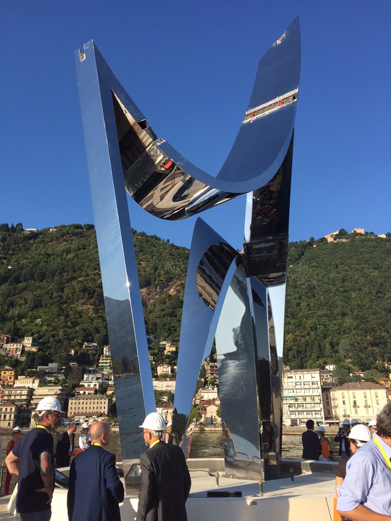 Scultura 'The Life Electric'